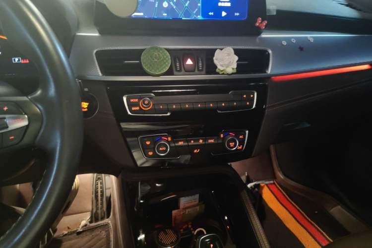 Used BMW X2 2022 sDrive25i Midnight Edition Audio And AC Panel