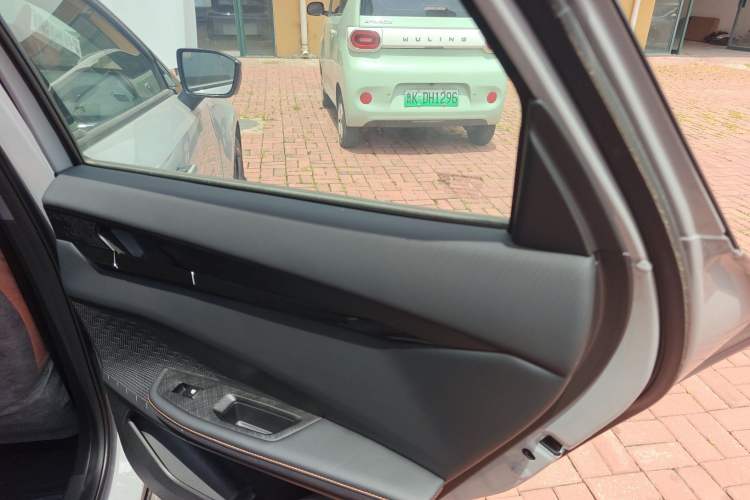 Used Changan UNI-V 2024 1.5T Prestige Sport Edition
