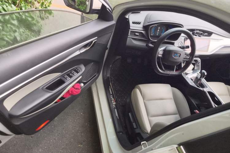 Used Geely Auto Binray 2018 14T Manual Colorful Edition
