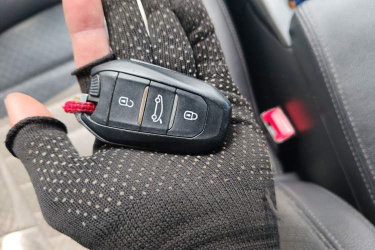 Used Citroen C6 2017 380THP Prestige Model Vehicle Key