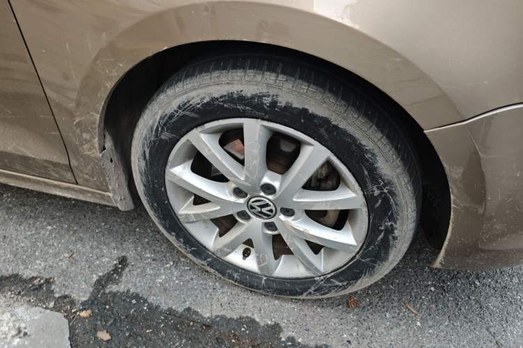 Used Volkswagen Sagitar 2012 1.4TSI Automatic Luxury Edition