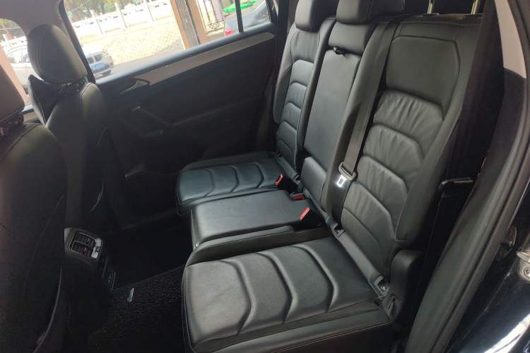 Used Volkswagen Tiguan L 2019 330TSI Automatic Two-Wheel Drive Smart Luxury Version China VI Standard