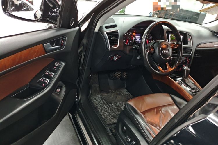 Used Audi Q5 2016 40 TFSI Technology Edition Driver Seat