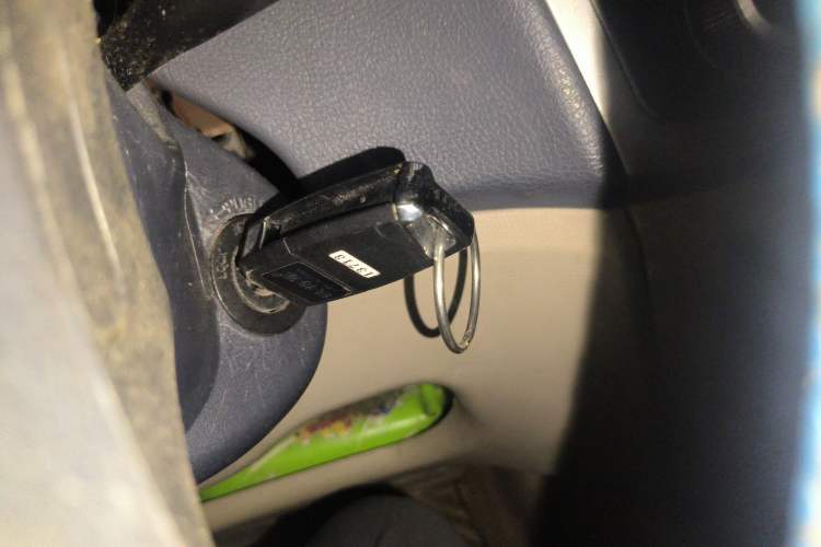 Used FAW Weizhi 2009 Sedan 1.5L Manual Elite Model
