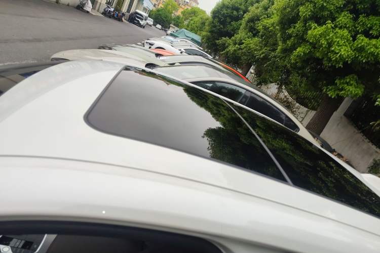 Used BMW i3 2023 eDrive 40 L Midnight Sports Package Roof