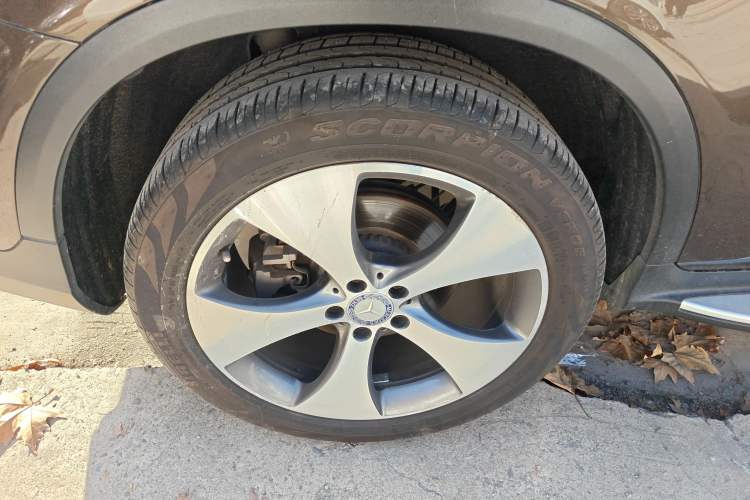 Used Mercedes-Benz GLC 2016 GLC 300 4MATIC Luxury Model