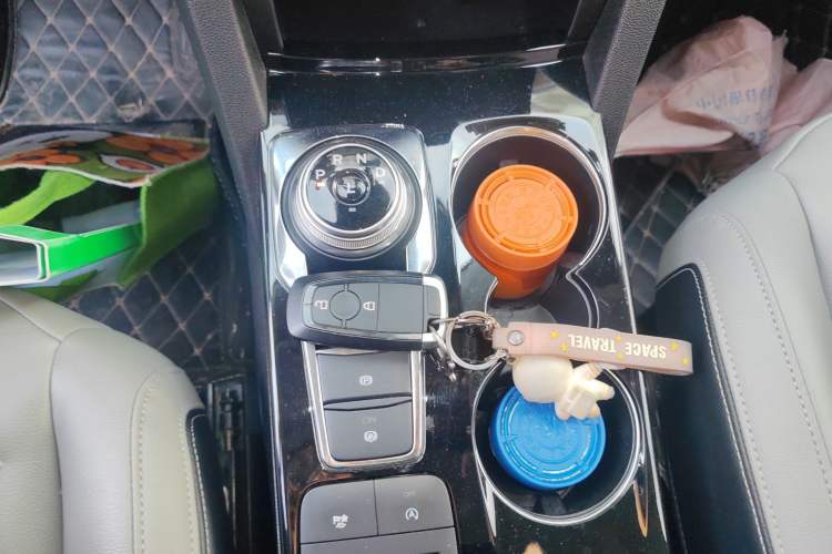 Used Ford Escape 2020 EcoBoost 245 Two-Wheel-Drive Comfort Edition
