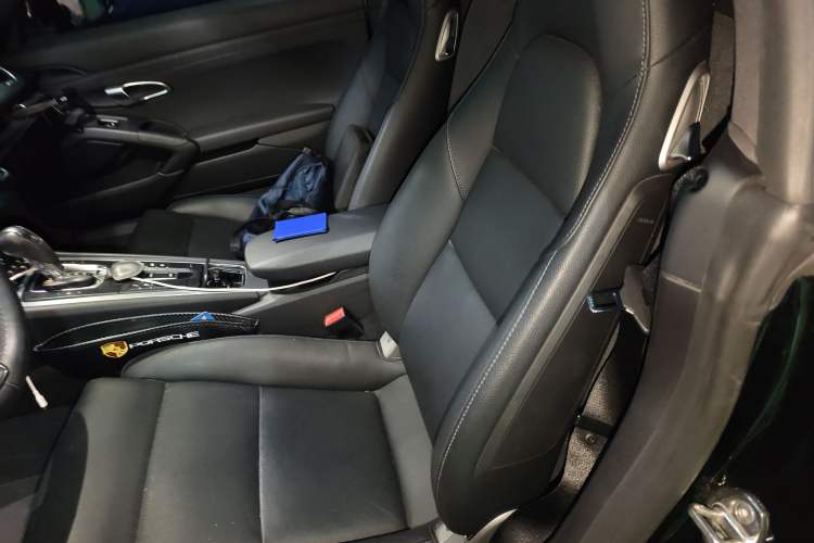 Used Porsche 718 2018 Boxster 2.0T Left Rear Seat