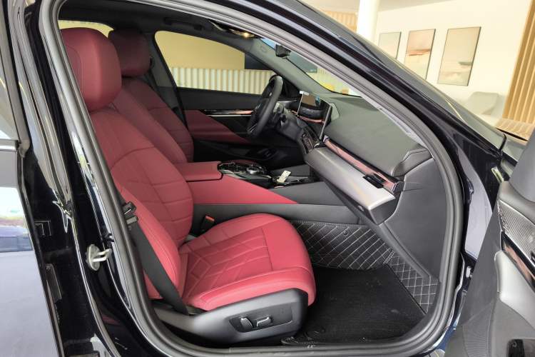 Used BMW 5 Series 2025 530Li Leading Model M Sport Package