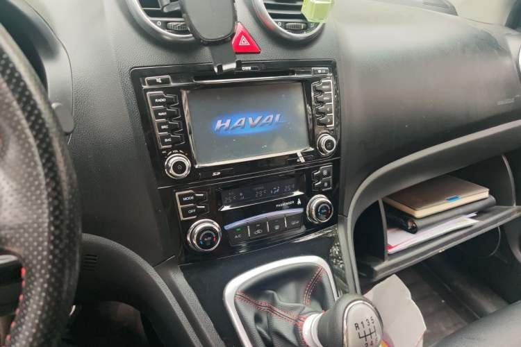 Used Haval H6 2016 Upgraded Model 1.5T Manual Two-Wheel Drive Elite Version
