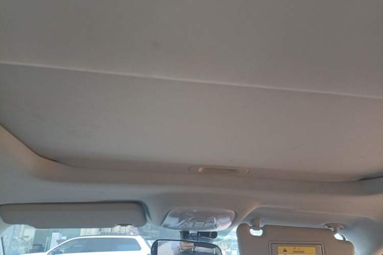 Used GAC Trumpchi GS4 2018 235T Manual Two-Wheel Drive Elite Edition Headliner