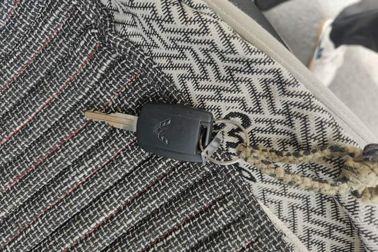 Used Wuling Rongguang S 2023 1.5L Basic Enclosed-Window Vehicle 2 Seats