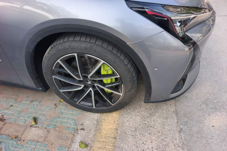 Used ARCFOX Alpha S5 2025 668MAX Shenxing Version 200kW