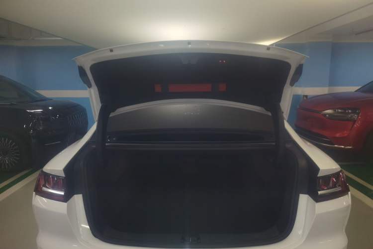 Used BYD Han 2020 EV Long-Range Luxury Model
