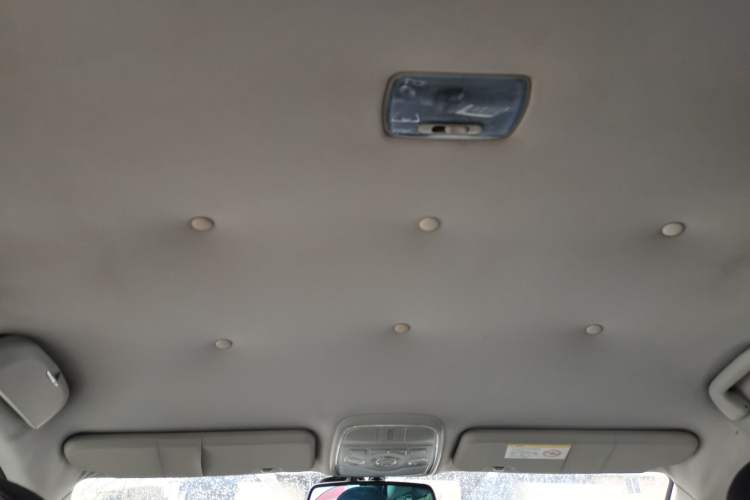 Used Haval H6 2013 Upgraded Model 1.5T Manual Two-Wheel Drive Elite Version Headliner