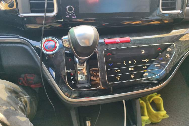 Used Honda Elysion 2019 2.0L Hybrid Luxury Edition