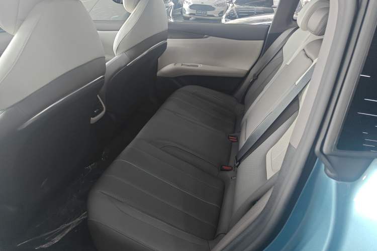 Used Deepal L07 2025 230 Ultra Qiankun Intelligent Driving ADS SE Range-Extended Version
