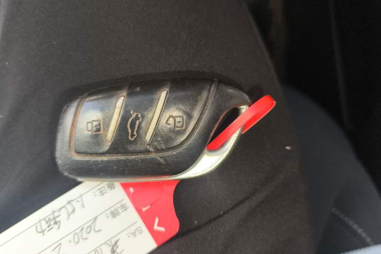 Used Roewe i5 2020 1.5L Manual 4G Connect Luxury Edition