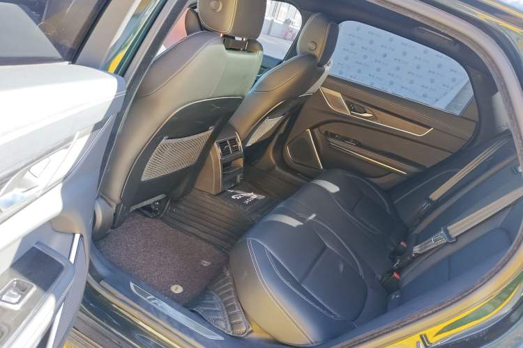 Used Jaguar XFL 2021 XFL 2.0T P250 All-Wheel-Drive Shimmering Black Sport Edition Left Rear Seat