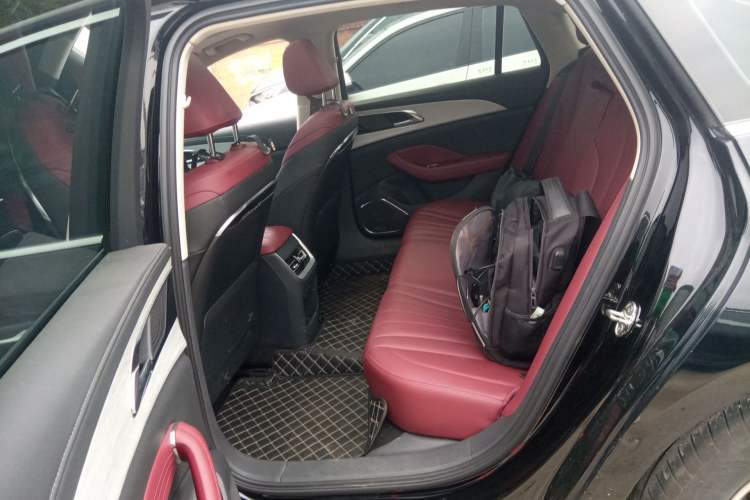 Used Hongqi H5 2025 1.5T DCT Qiyun 500 000th Unit Commemorative Edition
