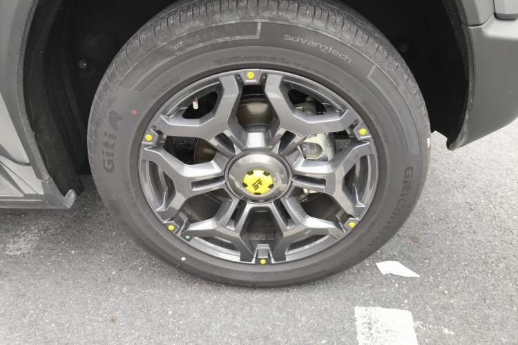 Used JETOUR Traveler C-DM 2024 C-DM 208KM Mountain & Wilderness Edition Right Front Wheel Hub