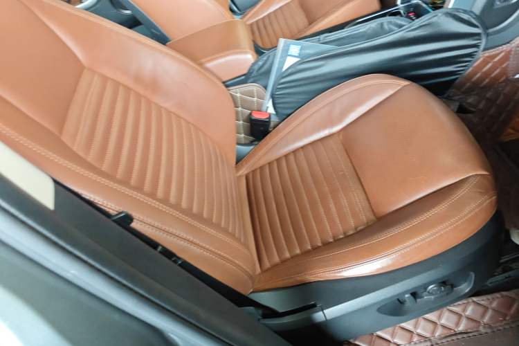 Used Land Rover Discovery Sport 2016 2.0T HSE LUXURY