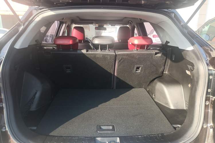 Used Soueast DX7 2018 Prime 1.5T Automatic Luxury Model China V Standard