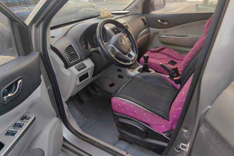 Used FORTHING S500 2016 1.6L Manual Luxury Model
