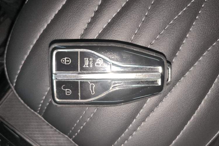 Used Hongqi HS5 2022 Revised Version 2.0T Smart Connect Flagship Edition