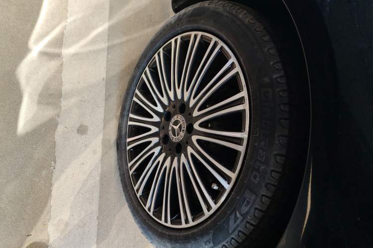 Used Mercedes-Benz E-Class 2023 E 300 L Stylish Model
