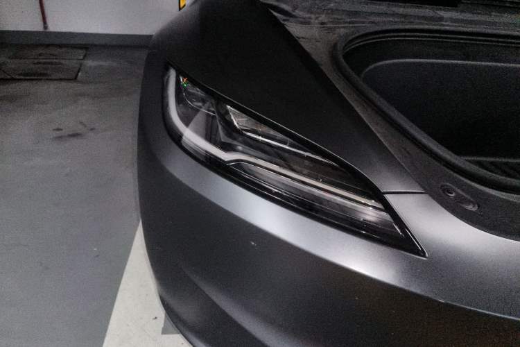 Used Tesla Model 3 2025 Rear-Wheel-Drive Version