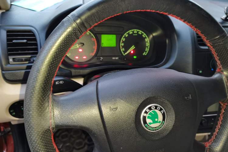 Used Skoda Fabia 2011 1.4L Automatic Crystal Edition