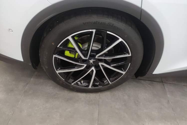 Used ARCFOX Alpha S5 2024 650ULTRA 390kW