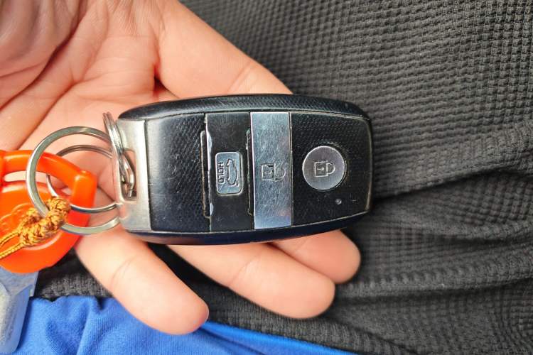 Used Kia K3 2015 1.6L Automatic DLX Vehicle Key