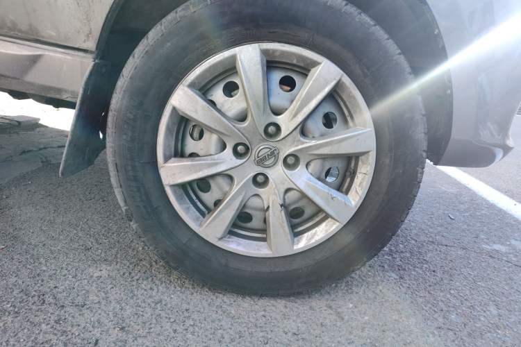 Used Jinbei New Hiace S 2021 1.5L Wealth Model Non-Air-Conditioned Version National VI Standard SWC15M Right Front Wheel Hub