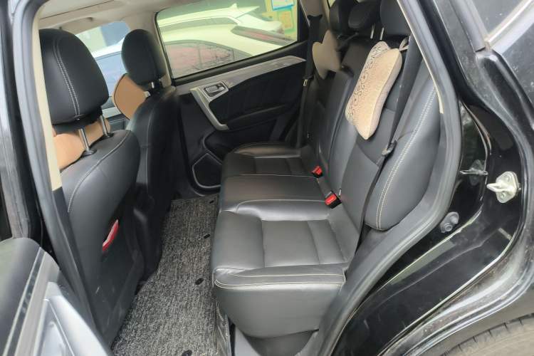 Used Geely Auto Vision X6 2016 1.8L Manual Luxury Model
