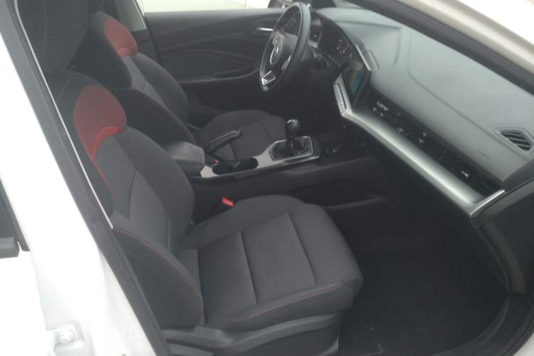 Used MG 5 2023 180 DVVT Manual Fashion Edition