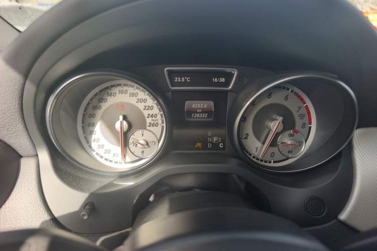 Used Mercedes-Benz GLA 2016 GLA 200 Fashion Model