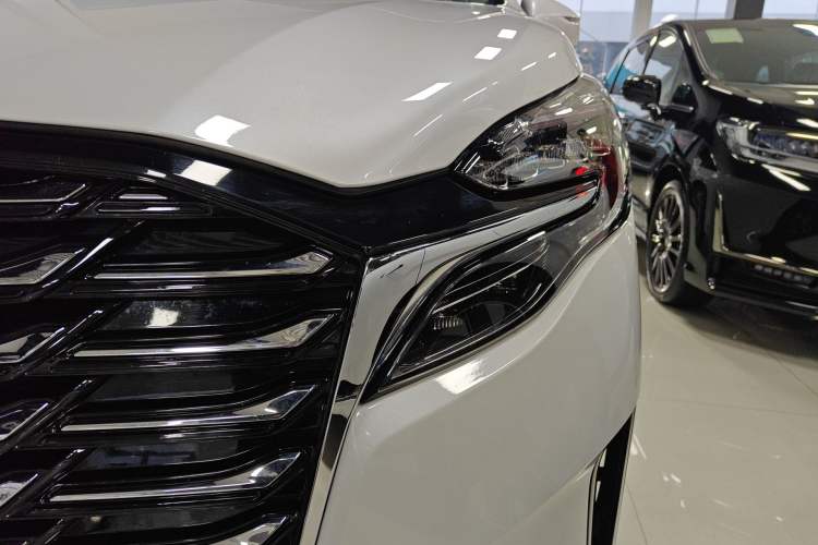 Used Buick GL8 2023 ES Lu Zun Deluxe and Yue Edition Left Front Headlight