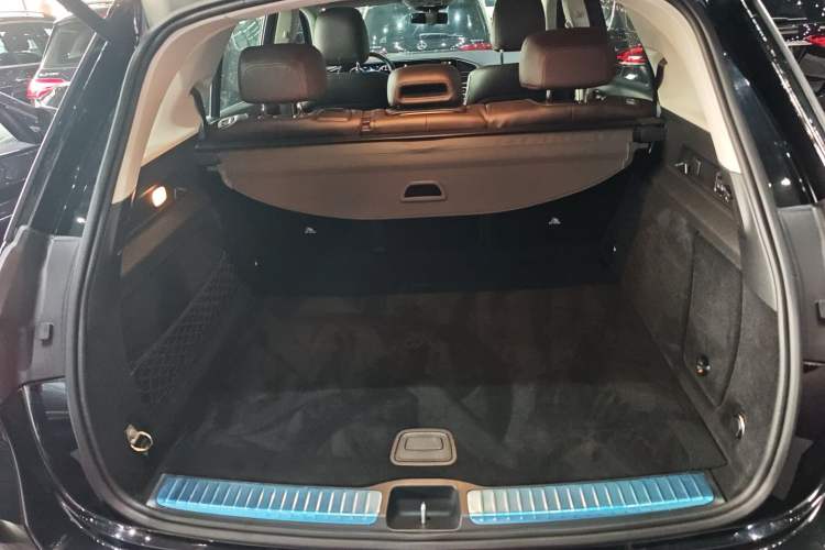 Used Mercedes-Benz GLE 2021 GLE 350 4MATIC Stylish Model Trunk