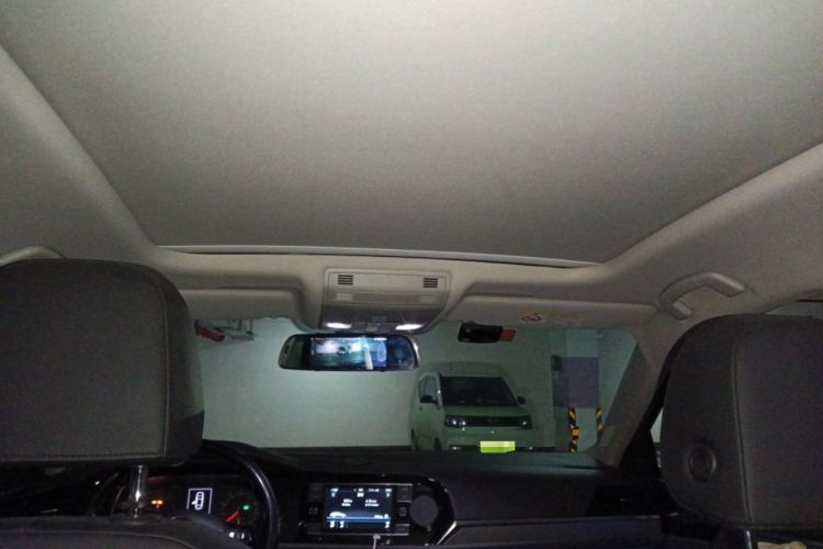 Used Volkswagen Sagitar 2019 200TSI DSG Comfort Version China VI Standard Headliner