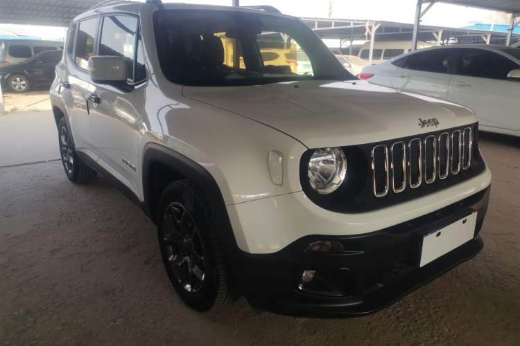 Used Jeep Renegade 2017 180T Automatic Kinetic Edition+
