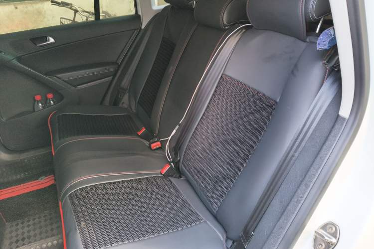 Used Volkswagen Tiguan L 2016 300TSI Manual Two-Wheel Drive Trend Edition