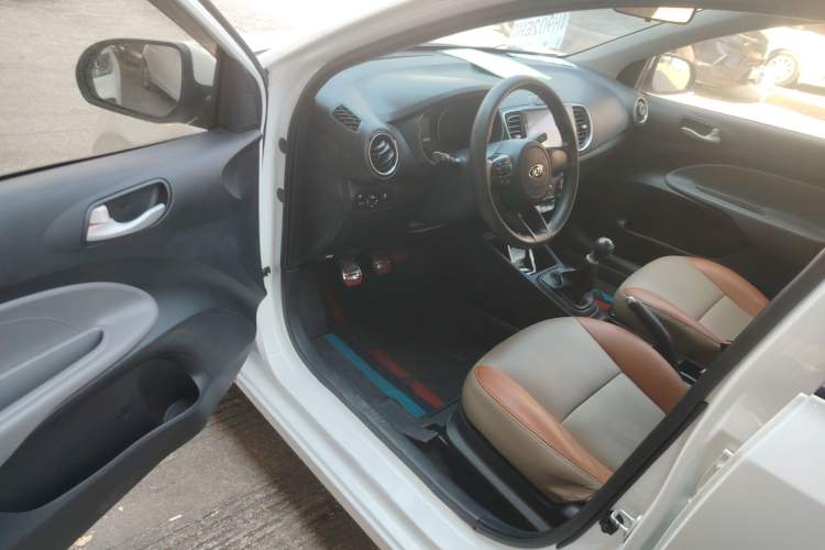 Used Kia Pegas 2017 1.4L Manual Fashion Edition Smart
