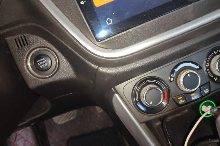 Used Suzuki S-Cross 2014 1.6L CVT Two-Wheel Drive Entry Model
