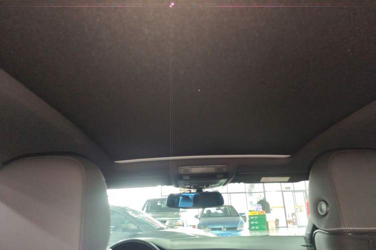 Used Volkswagen T-ROC 2018 280TSI DSG Two-Wheel Drive Luxury Version China VI Standard Headliner