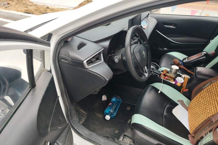 Used Toyota Corolla 2022 Dual-Motor 1.8L E-CVT Pioneer Edition Driver Seat