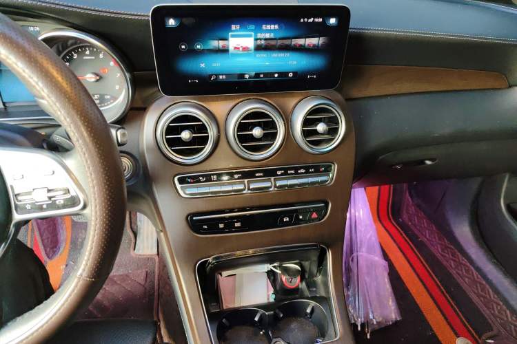 Used Mercedes-Benz GLC 2020 GLC 260 L 4MATIC Dynamic Model Audio And AC Panel