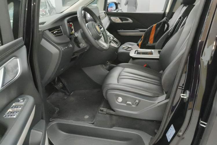 Used Hongqi HQ9 PHEV 2024 2.0T Four-Wheel Drive Business Edition Left Front Seat