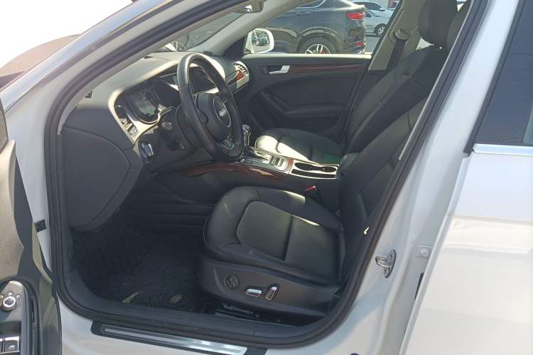 Used Audi A4L 2013 35 TFSI Automatic Standard Model Left Front Seat